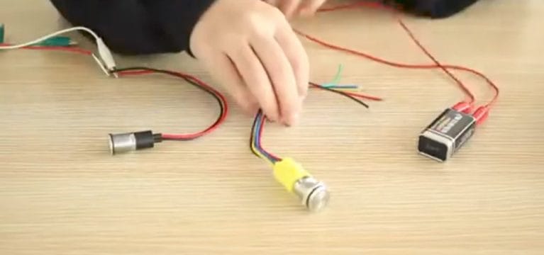 How to Wire a Push Button Switch